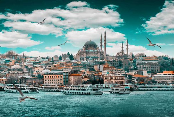 06---Tours---Halal-Holiday---Keunikan-Masjid-Biru-Di-Turki