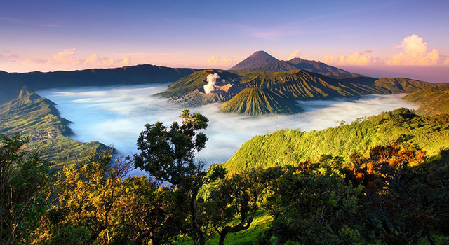 20 keajaiban dan pesona alam Indonesia - Plesiran ESQ Tours Travel