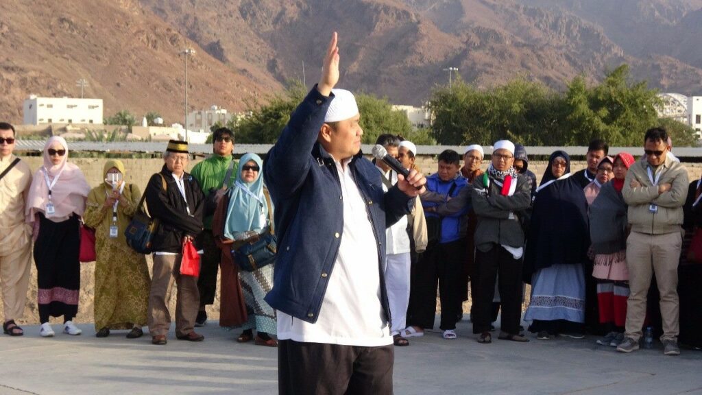 ESQ Tours Travel | biro perjalanan haji terbaik indonesia | biaya haji plus 2018 | daftar haji 2018