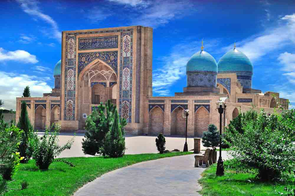 Paket-Tour-Muslim-Wisata-Halal-Uzbekistan-2018