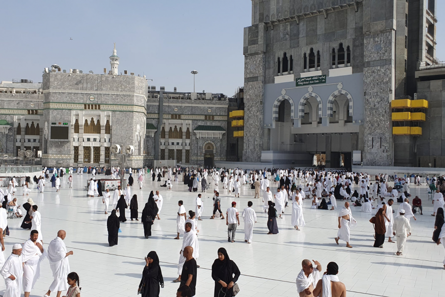 Cara dan Syarat Mendaftar Haji Plus ESQ Tours Travel